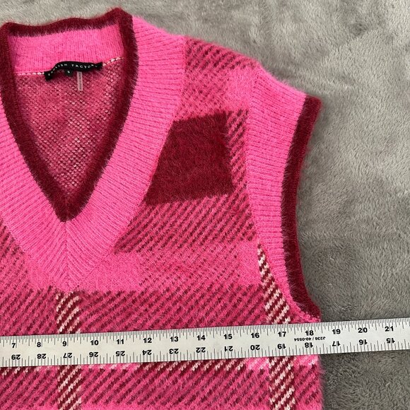 English Factory Pink Plaid Fuzzy Sweater Vest Women's SMALL Preppy Academia - Picture 4 of 5